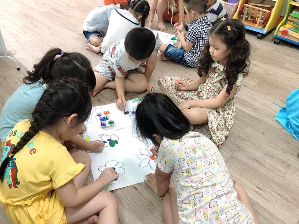 BÉ ĐI VƯỜN THÚ - KHÁM PHÁ THẾ GIỚI ĐỘNG VẬT ĐẦY MÀU SẮC